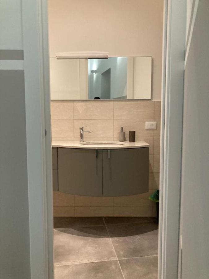 Happy Family Apartments U Papaviou Генуа Екстериор снимка