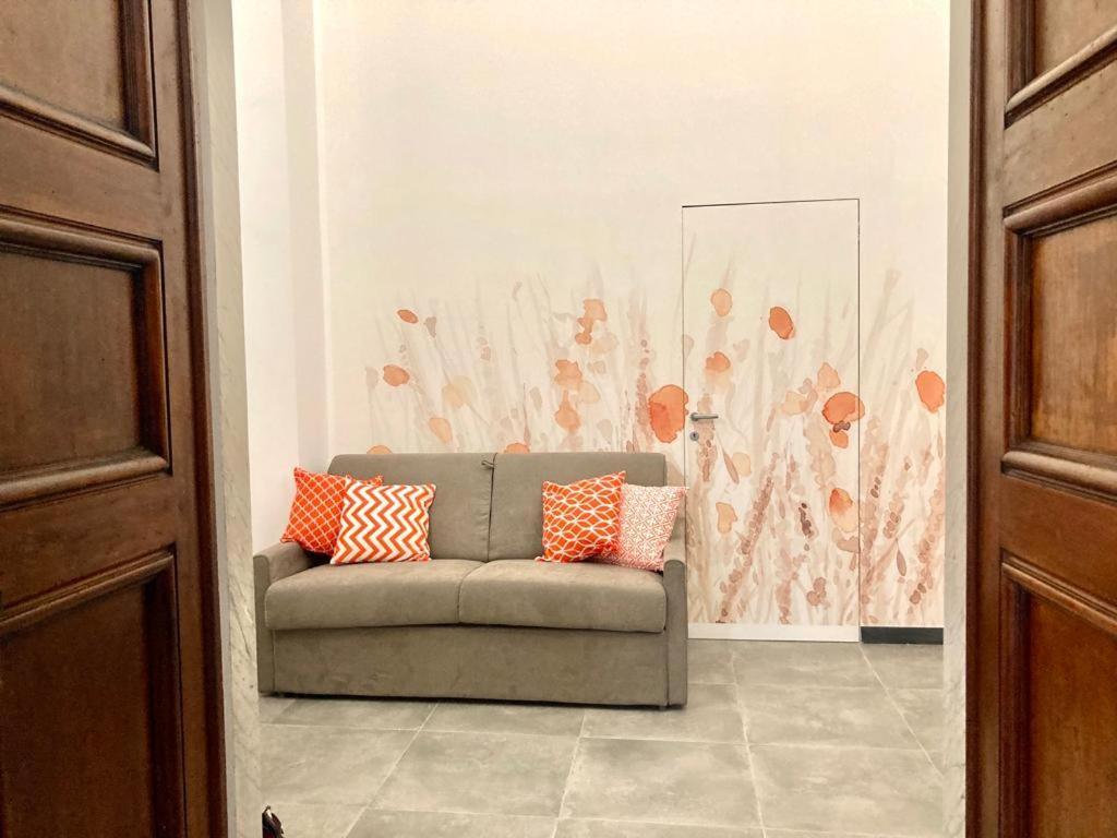 Happy Family Apartments U Papaviou Генуа Екстериор снимка